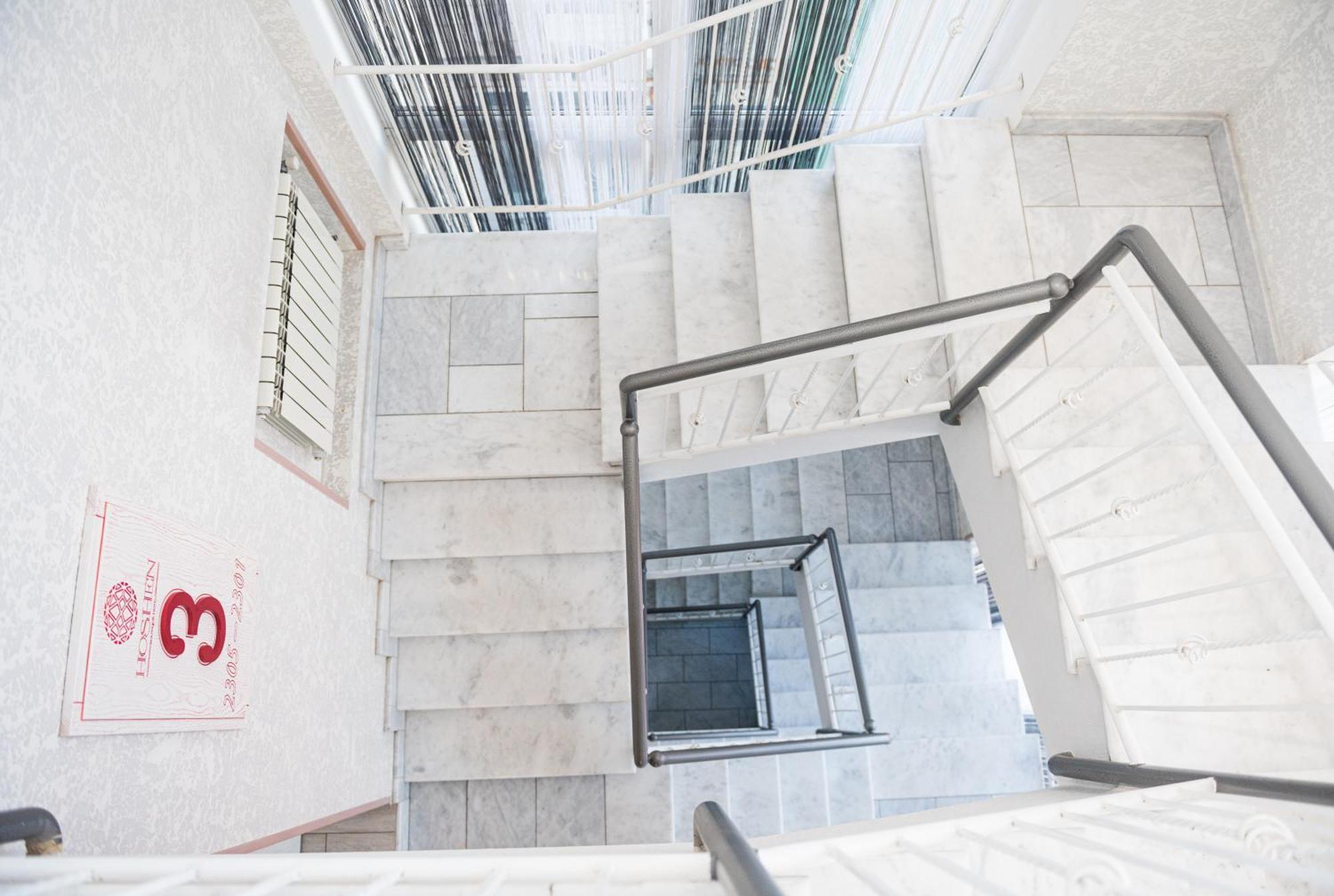 Hoshen Hotel Umany Kültér fotó