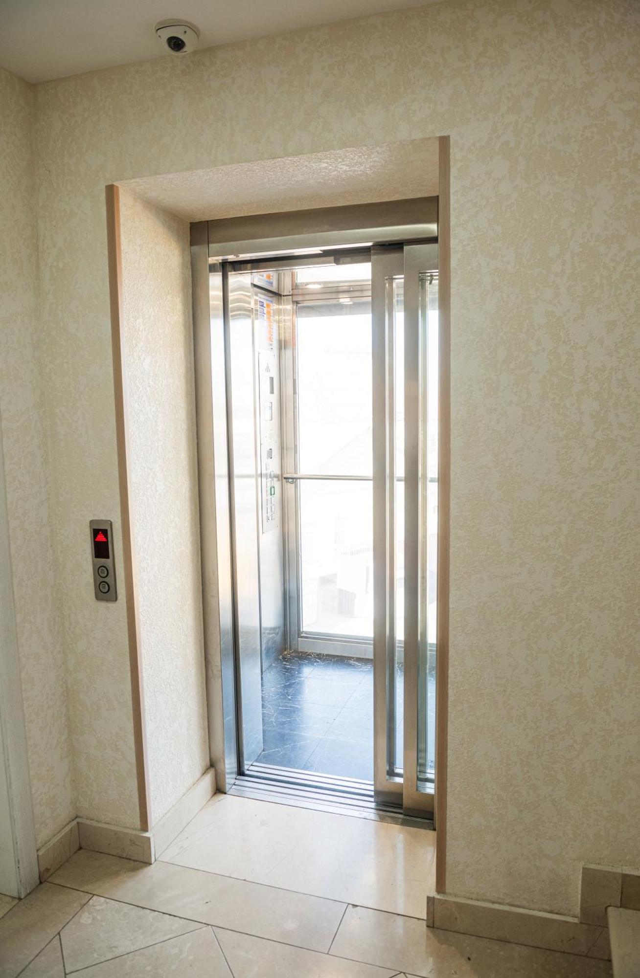 Hoshen Hotel Umany Kültér fotó
