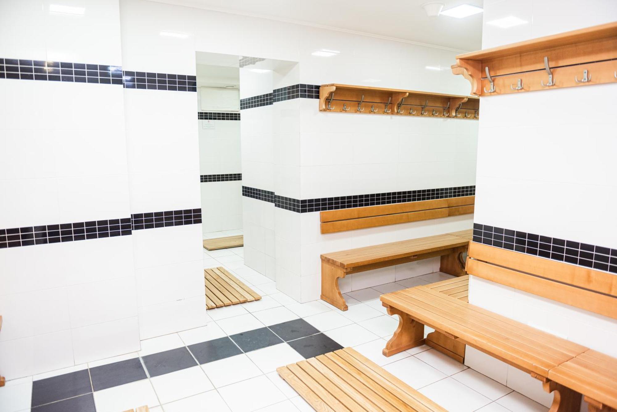 Hoshen Hotel Umany Kültér fotó